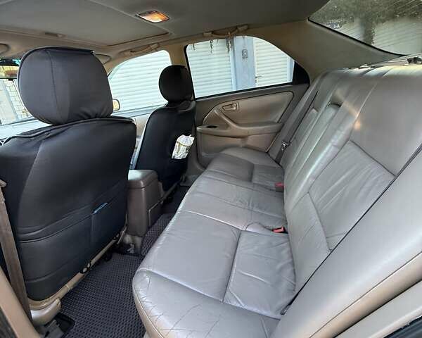 Зелений Тойота Камрі, об'ємом двигуна 3 л та пробігом 394 тис. км за 3900 $, фото 11 на Automoto.ua