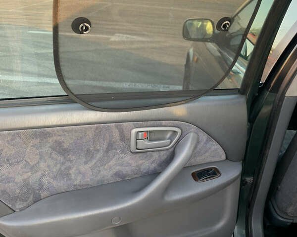 Зеленый Тойота Камри, объемом двигателя 2.2 л и пробегом 440 тыс. км за 2800 $, фото 10 на Automoto.ua