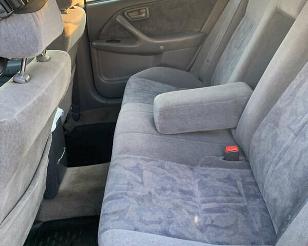 Зеленый Тойота Камри, объемом двигателя 2.2 л и пробегом 440 тыс. км за 2800 $, фото 11 на Automoto.ua