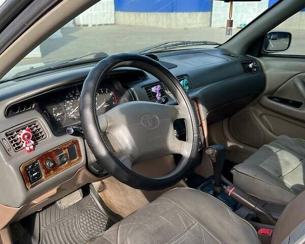 Зеленый Тойота Камри, объемом двигателя 2.2 л и пробегом 310 тыс. км за 3400 $, фото 3 на Automoto.ua