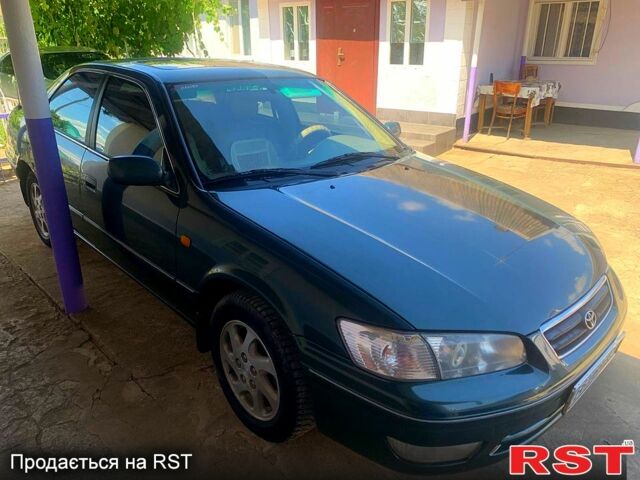 Зеленый Тойота Камри, объемом двигателя 2.2 л и пробегом 0 тыс. км за 4300 $, фото 1 на Automoto.ua