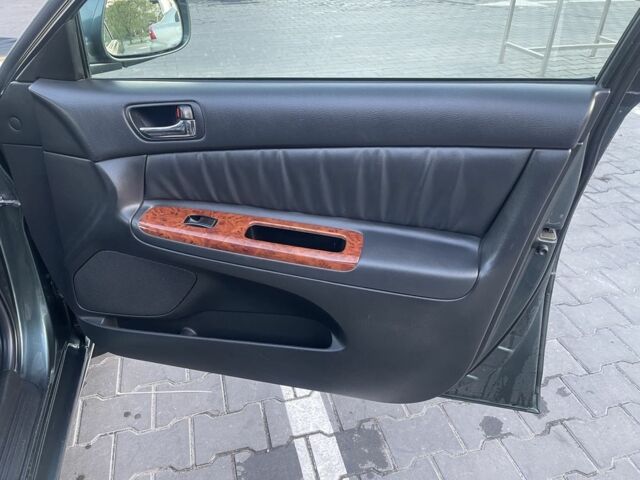 Зелений Тойота Камрі, об'ємом двигуна 3 л та пробігом 384 тис. км за 7300 $, фото 5 на Automoto.ua