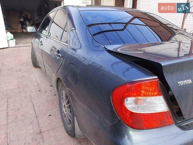 Зелений Тойота Камрі, об'ємом двигуна 3 л та пробігом 498 тис. км за 5500 $, фото 1 на Automoto.ua