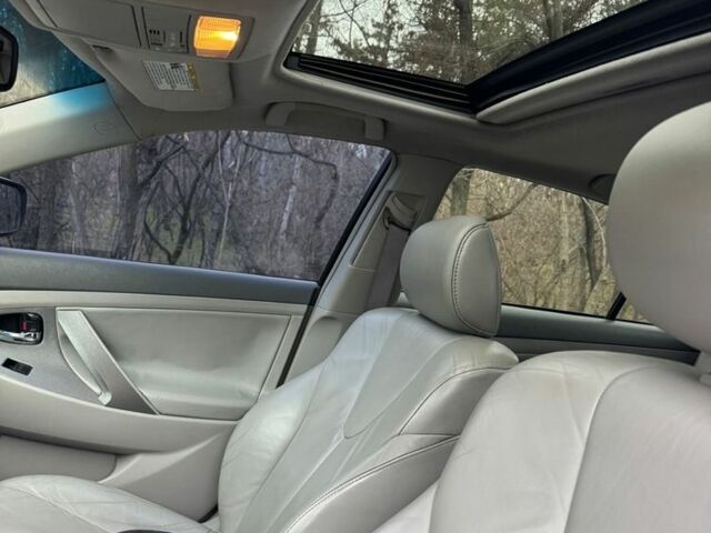 Зелений Тойота Камрі, об'ємом двигуна 3.5 л та пробігом 255 тис. км за 7550 $, фото 3 на Automoto.ua