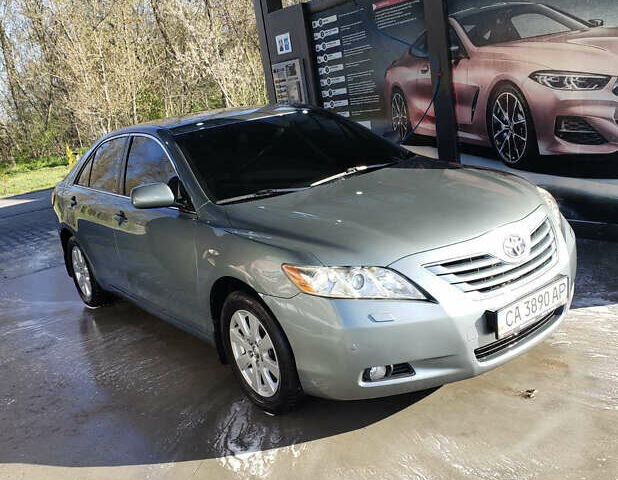 Зеленый Тойота Камри, объемом двигателя 2.4 л и пробегом 400 тыс. км за 10000 $, фото 21 на Automoto.ua