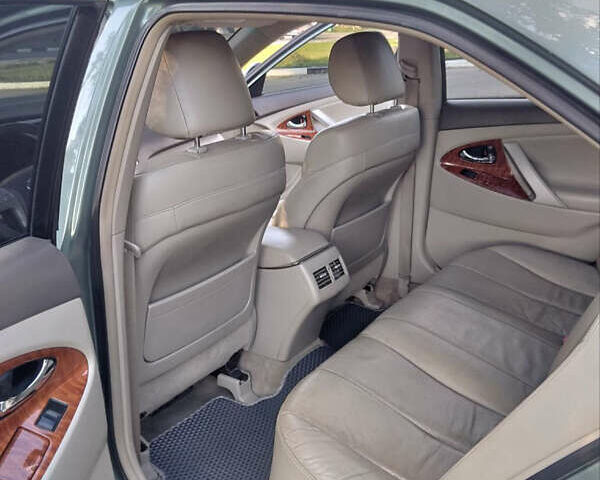 Зеленый Тойота Камри, объемом двигателя 2.4 л и пробегом 400 тыс. км за 10000 $, фото 10 на Automoto.ua