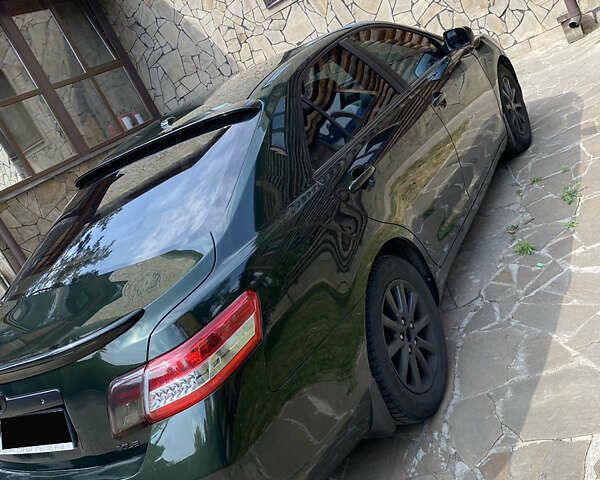 Зеленый Тойота Камри, объемом двигателя 2.49 л и пробегом 300 тыс. км за 8200 $, фото 4 на Automoto.ua