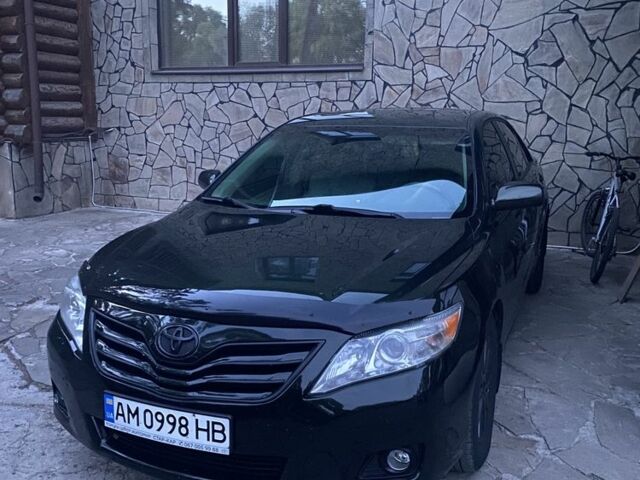 Зеленый Тойота Камри, объемом двигателя 2.5 л и пробегом 300 тыс. км за 8400 $, фото 9 на Automoto.ua