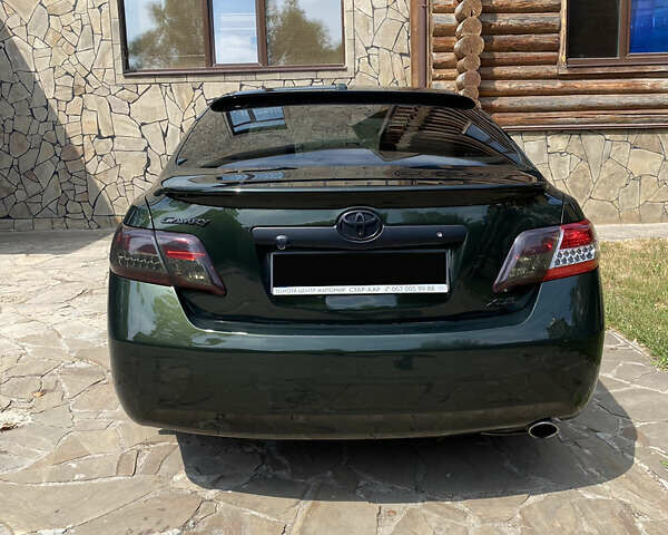 Зеленый Тойота Камри, объемом двигателя 2.49 л и пробегом 300 тыс. км за 8200 $, фото 5 на Automoto.ua