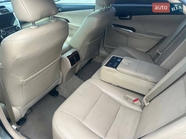 Зелений Тойота Камрі, об'ємом двигуна 2.49 л та пробігом 182 тис. км за 14000 $, фото 3 на Automoto.ua