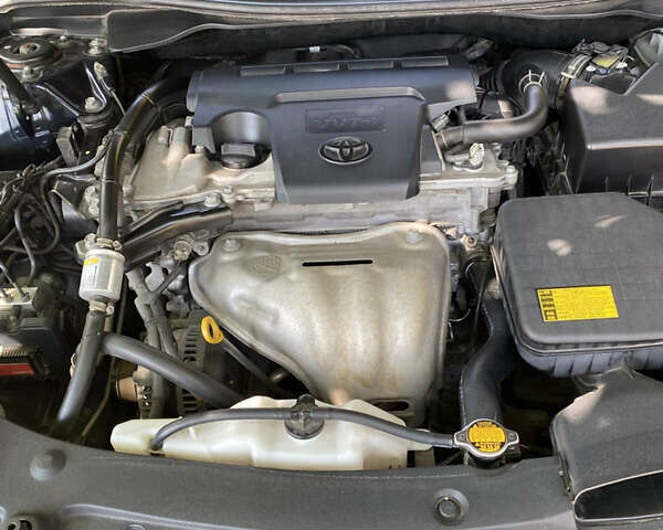 Зеленый Тойота Камри, объемом двигателя 2.49 л и пробегом 202 тыс. км за 14300 $, фото 4 на Automoto.ua