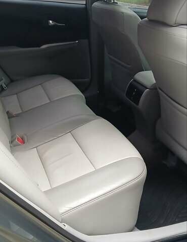 Зеленый Тойота Камри, объемом двигателя 2.5 л и пробегом 230 тыс. км за 11300 $, фото 16 на Automoto.ua