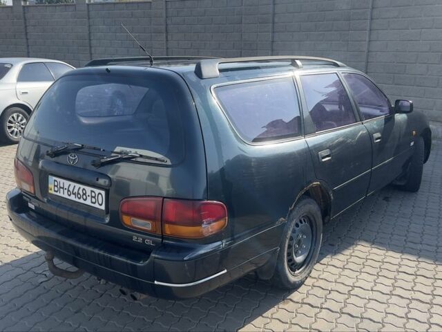 Зелений Тойота Камрі, об'ємом двигуна 2.2 л та пробігом 380 тис. км за 1650 $, фото 5 на Automoto.ua