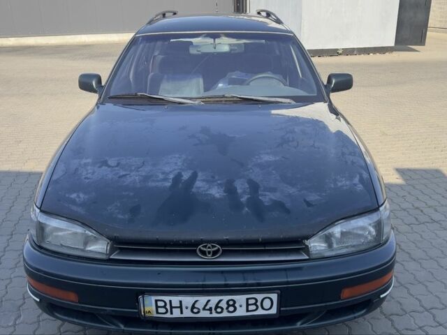 Зелений Тойота Камрі, об'ємом двигуна 2.2 л та пробігом 380 тис. км за 1650 $, фото 1 на Automoto.ua