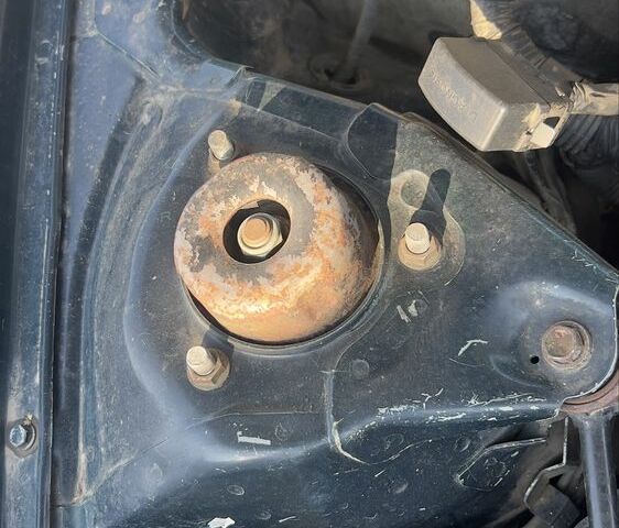 Зелений Тойота Камрі, об'ємом двигуна 2.2 л та пробігом 380 тис. км за 1650 $, фото 17 на Automoto.ua