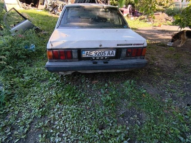 Белый Тойота Карина, объемом двигателя 1.6 л и пробегом 87 тыс. км за 500 $, фото 5 на Automoto.ua