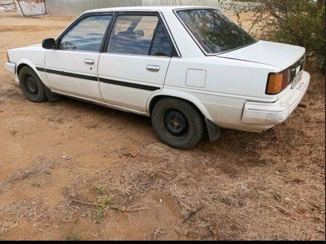 Белый Тойота Карина, объемом двигателя 0 л и пробегом 11 тыс. км за 1000 $, фото 1 на Automoto.ua