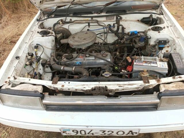 Белый Тойота Карина, объемом двигателя 0 л и пробегом 11 тыс. км за 1000 $, фото 4 на Automoto.ua