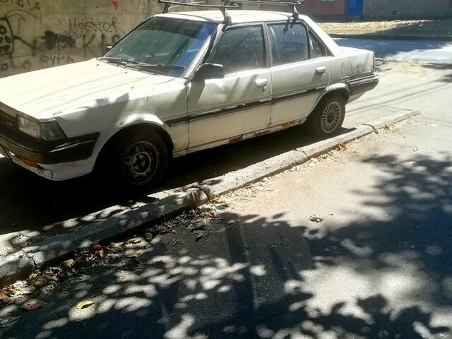 Білий Тойота Каріна, об'ємом двигуна 1.5 л та пробігом 225 тис. км за 450 $, фото 2 на Automoto.ua