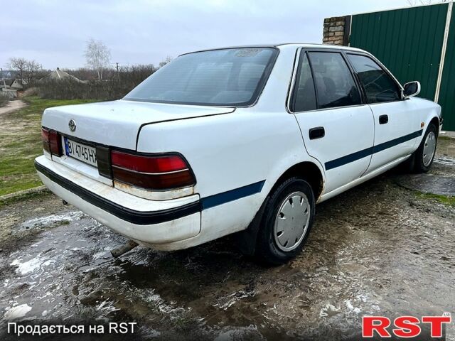 Белый Тойота Карина, объемом двигателя 2 л и пробегом 0 тыс. км за 800 $, фото 3 на Automoto.ua