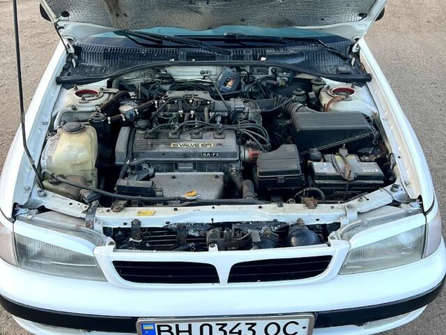 Білий Тойота Каріна, об'ємом двигуна 1.6 л та пробігом 515 тис. км за 4150 $, фото 7 на Automoto.ua