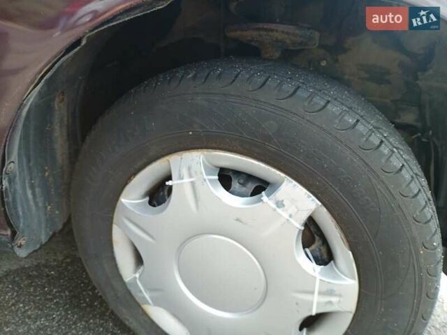 Фиолетовый Тойота Карина, объемом двигателя 1.6 л и пробегом 443 тыс. км за 1800 $, фото 7 на Automoto.ua