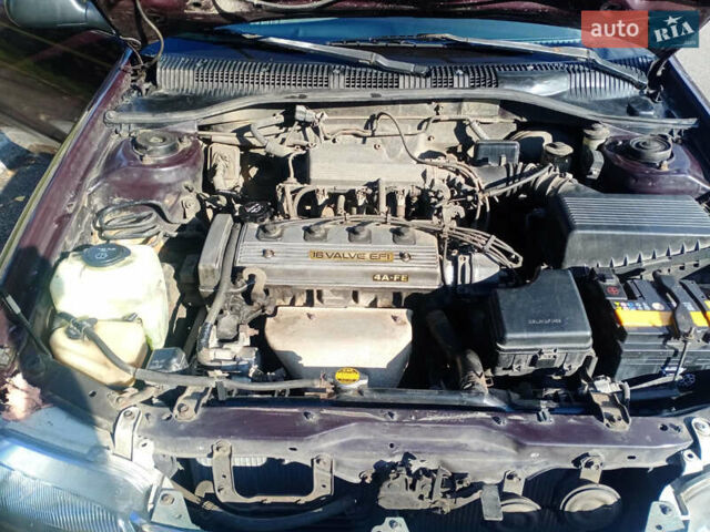 Фиолетовый Тойота Карина, объемом двигателя 1.6 л и пробегом 443 тыс. км за 1800 $, фото 2 на Automoto.ua