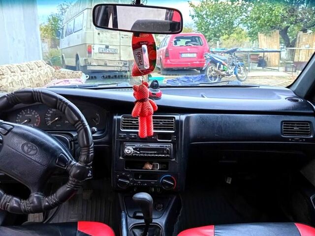 Фіолетовий Тойота Каріна, об'ємом двигуна 1.6 л та пробігом 0 тис. км за 2200 $, фото 10 на Automoto.ua