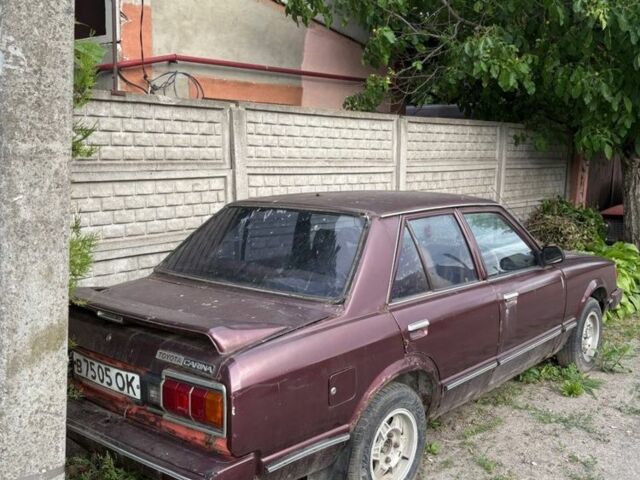 Коричневий Тойота Каріна, об'ємом двигуна 1.6 л та пробігом 100 тис. км за 700 $, фото 1 на Automoto.ua