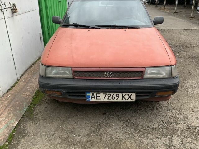Красный Тойота Карина, объемом двигателя 1.6 л и пробегом 3 тыс. км за 1069 $, фото 1 на Automoto.ua