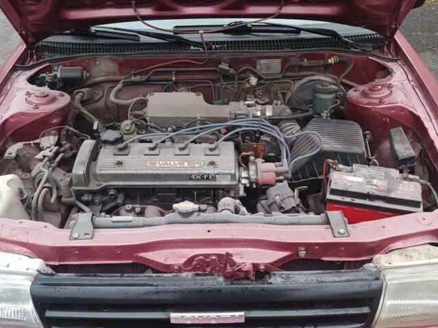 Червоний Тойота Каріна, об'ємом двигуна 0 л та пробігом 484 тис. км за 1500 $, фото 5 на Automoto.ua