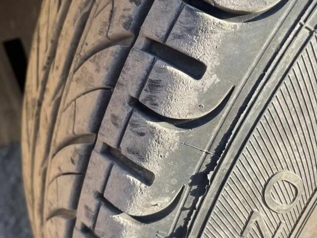 Красный Тойота Карина, объемом двигателя 2 л и пробегом 320 тыс. км за 3500 $, фото 15 на Automoto.ua