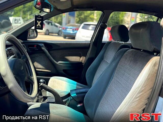 Тойота Карина, объемом двигателя 1.6 л и пробегом 250 тыс. км за 2900 $, фото 7 на Automoto.ua