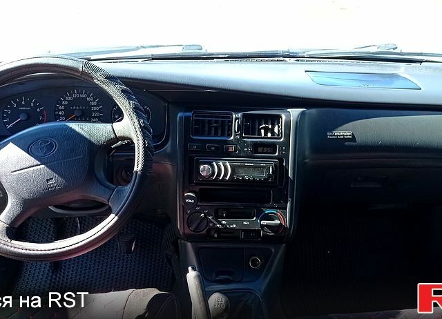 Тойота Каріна, об'ємом двигуна 1.8 л та пробігом 66 тис. км за 1700 $, фото 5 на Automoto.ua