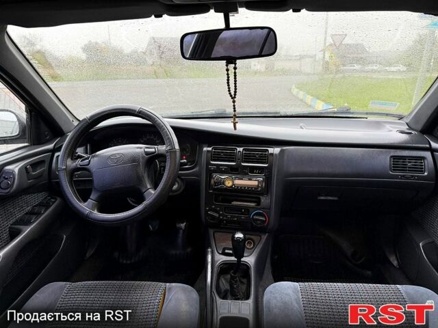 Тойота Карина, объемом двигателя 1.6 л и пробегом 368 тыс. км за 2499 $, фото 7 на Automoto.ua