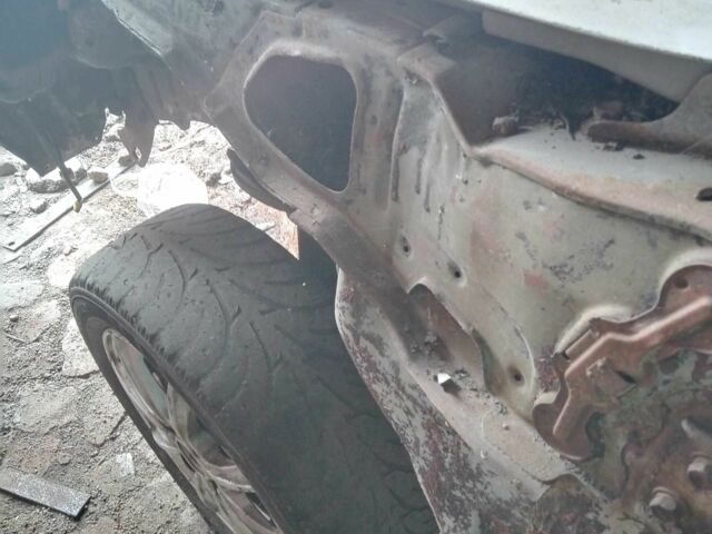 Серый Тойота Карина, объемом двигателя 2 л и пробегом 437 тыс. км за 721 $, фото 14 на Automoto.ua