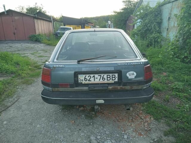 Серый Тойота Карина, объемом двигателя 2 л и пробегом 437 тыс. км за 721 $, фото 9 на Automoto.ua