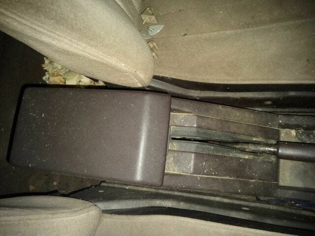 Серый Тойота Карина, объемом двигателя 2 л и пробегом 437 тыс. км за 721 $, фото 20 на Automoto.ua