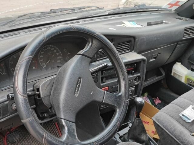 Серый Тойота Карина, объемом двигателя 1.6 л и пробегом 370 тыс. км за 952 $, фото 1 на Automoto.ua