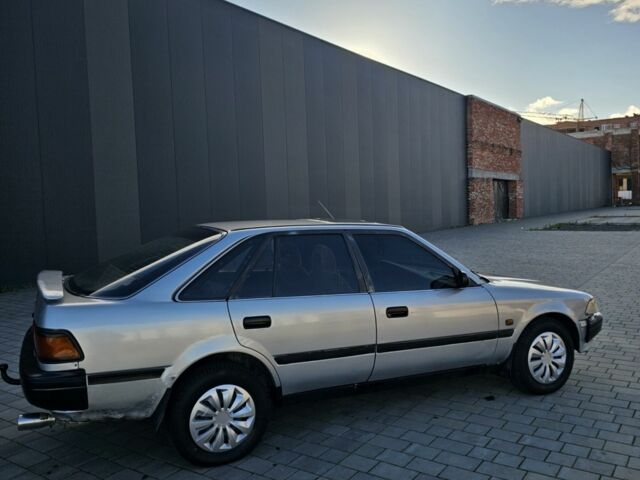 Сірий Тойота Каріна, об'ємом двигуна 0 л та пробігом 300 тис. км за 1900 $, фото 5 на Automoto.ua