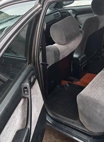 Серый Тойота Карина, объемом двигателя 2 л и пробегом 404 тыс. км за 2999 $, фото 10 на Automoto.ua