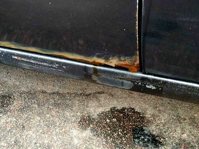 Серый Тойота Карина, объемом двигателя 2 л и пробегом 350 тыс. км за 1300 $, фото 7 на Automoto.ua