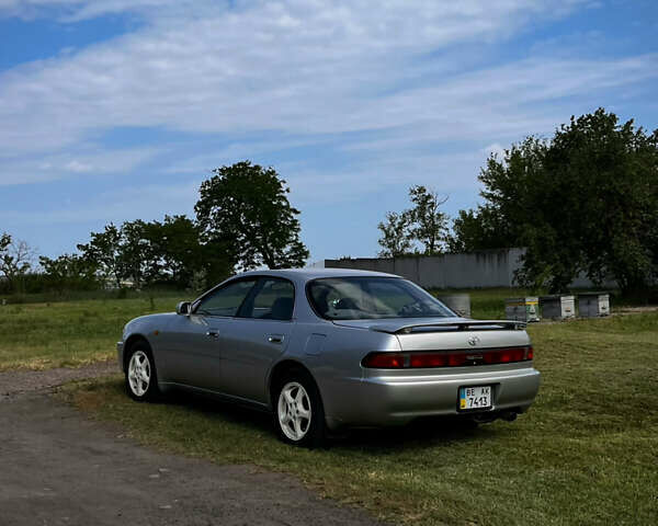 Серый Тойота Карина, объемом двигателя 2 л и пробегом 163 тыс. км за 5000 $, фото 3 на Automoto.ua