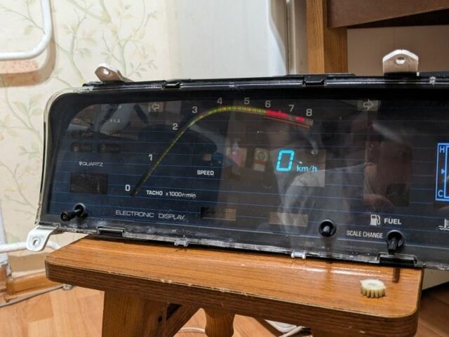 Серый Тойота Карина, объемом двигателя 1.8 л и пробегом 240 тыс. км за 1700 $, фото 7 на Automoto.ua