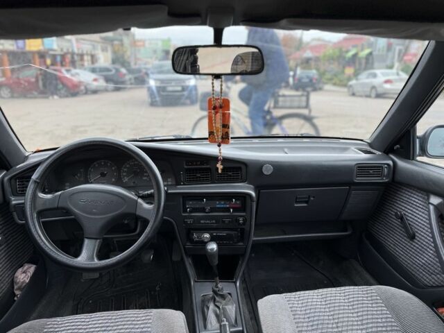 Синій Тойота Каріна, об'ємом двигуна 1.6 л та пробігом 222 тис. км за 1550 $, фото 6 на Automoto.ua