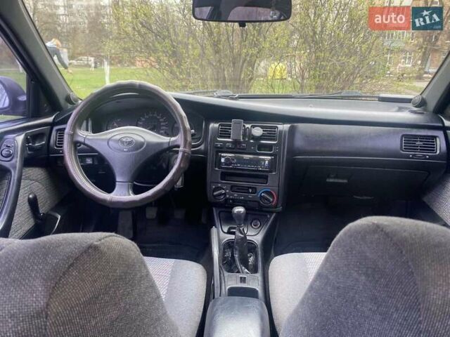 Синий Тойота Карина, объемом двигателя 1.59 л и пробегом 368 тыс. км за 2300 $, фото 2 на Automoto.ua