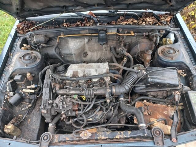 Зеленый Тойота Карина, объемом двигателя 2 л и пробегом 270 тыс. км за 1150 $, фото 2 на Automoto.ua