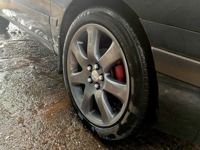 Зеленый Тойота Карина, объемом двигателя 2 л и пробегом 525 тыс. км за 2400 $, фото 5 на Automoto.ua