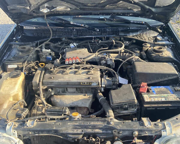 Зелений Тойота Каріна, об'ємом двигуна 1.76 л та пробігом 372 тис. км за 2150 $, фото 7 на Automoto.ua