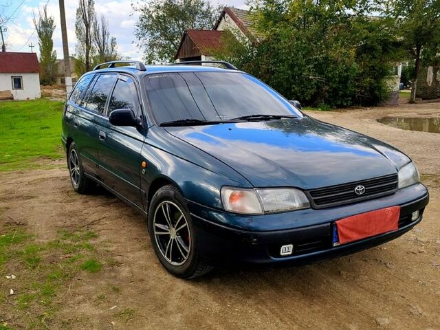 Зеленый Тойота Карина, объемом двигателя 2 л и пробегом 380 тыс. км за 3700 $, фото 2 на Automoto.ua